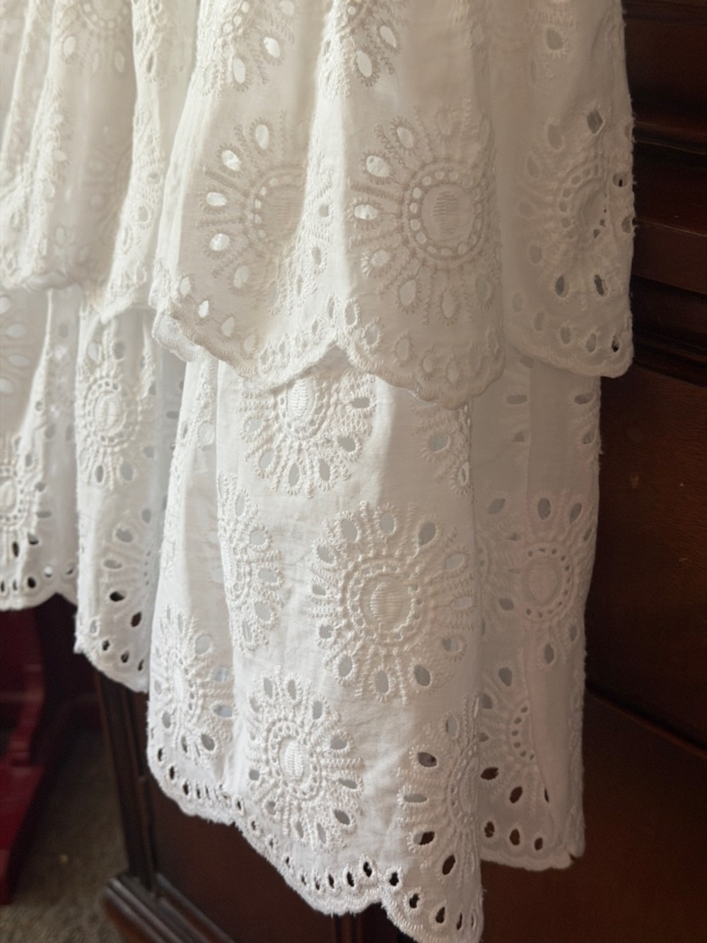 White Eyelet Girls Dress NWT’s - Picture 11 of 14